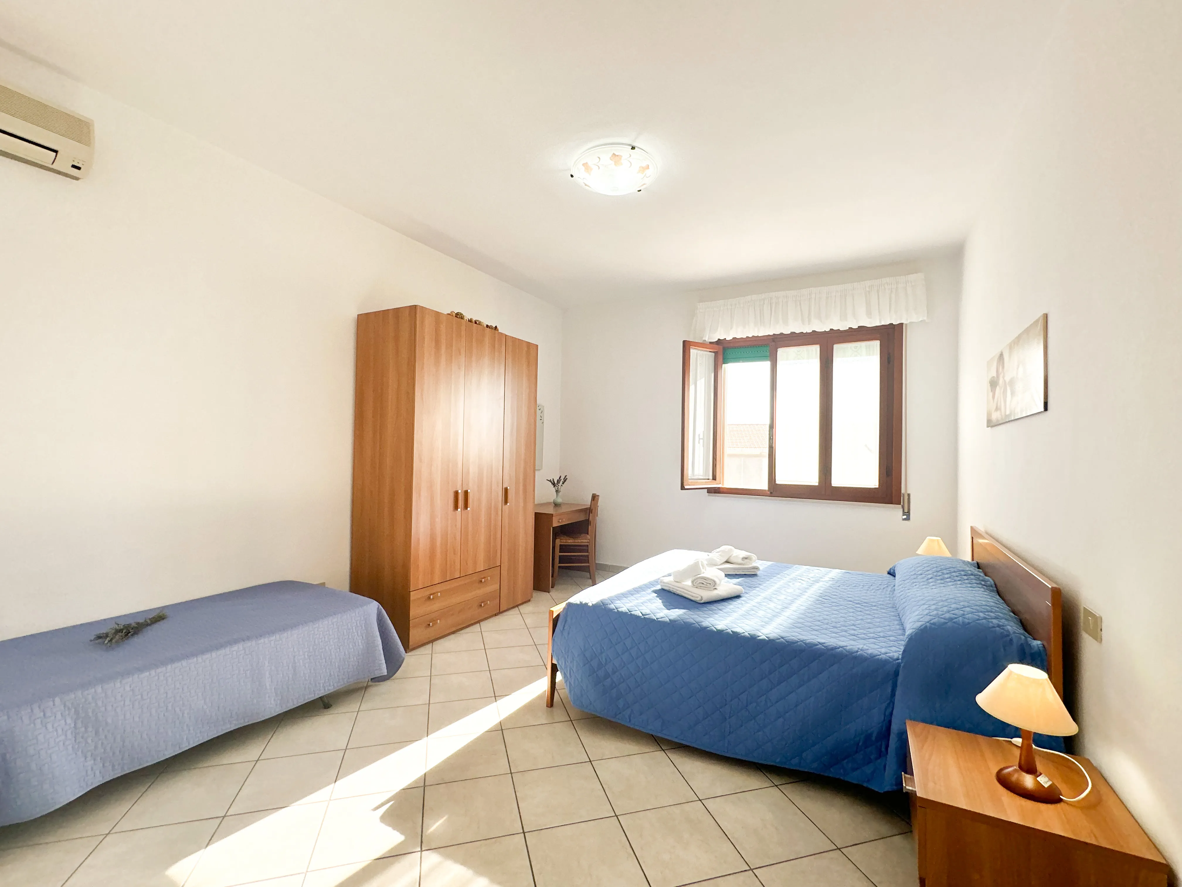 Photo by Martin Sanchez