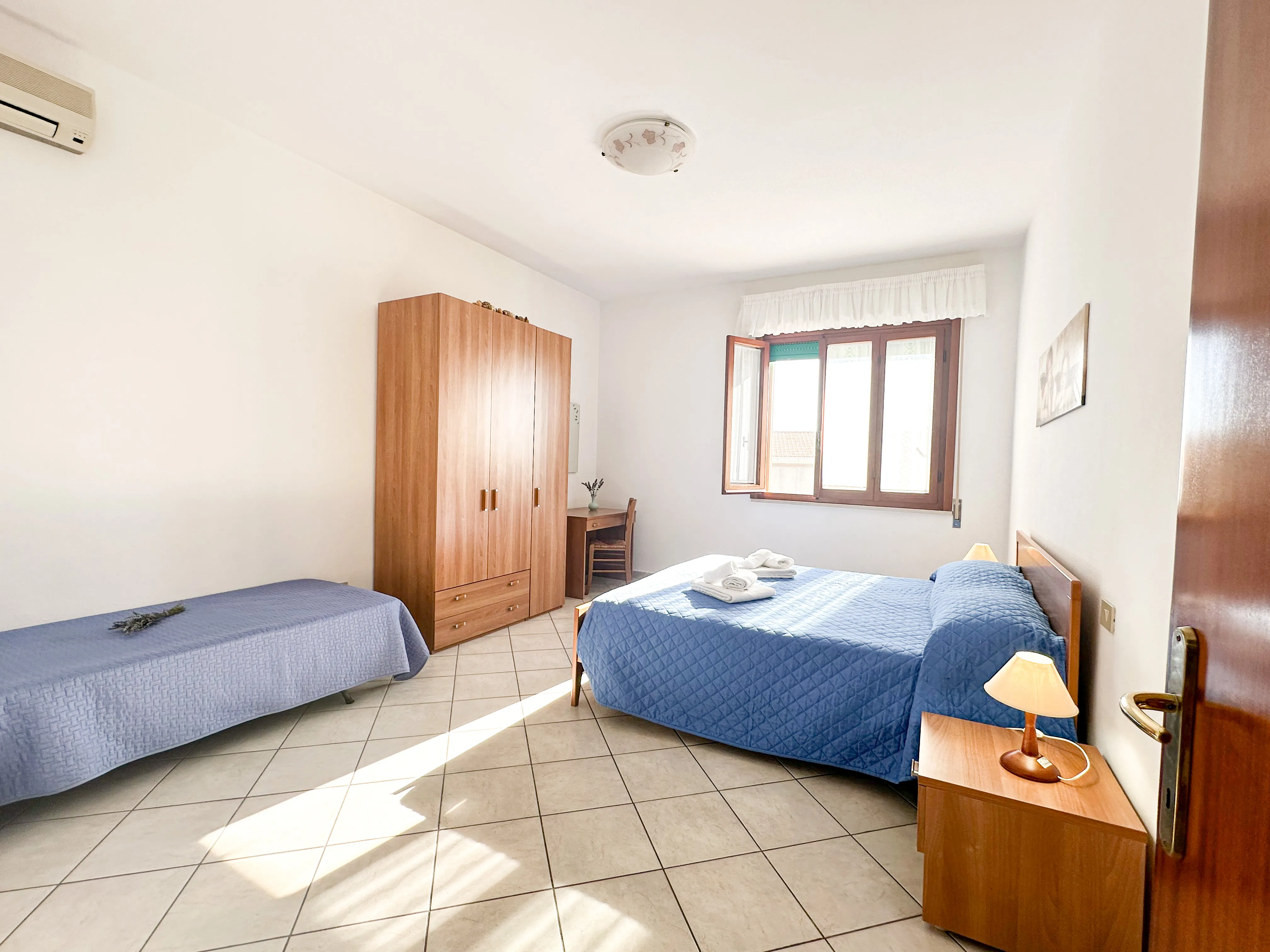 Photo by Martin Sanchez